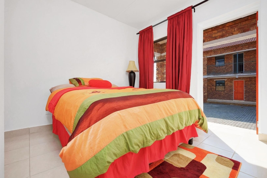 To Let 2 Bedroom Property for Rent in Birch Acres Gauteng