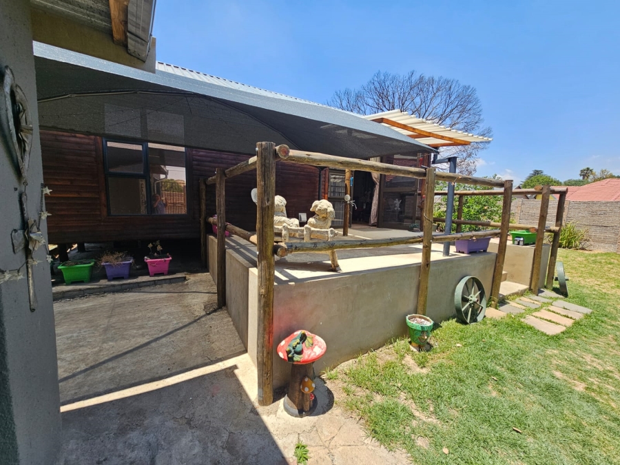 3 Bedroom Property for Sale in Verwoerdpark Gauteng