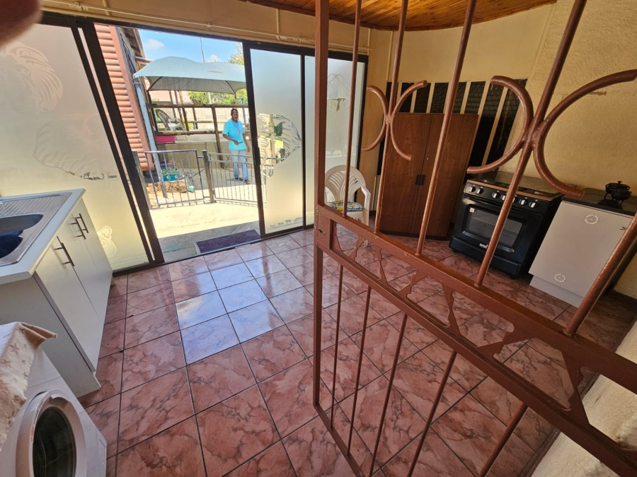 3 Bedroom Property for Sale in Verwoerdpark Gauteng