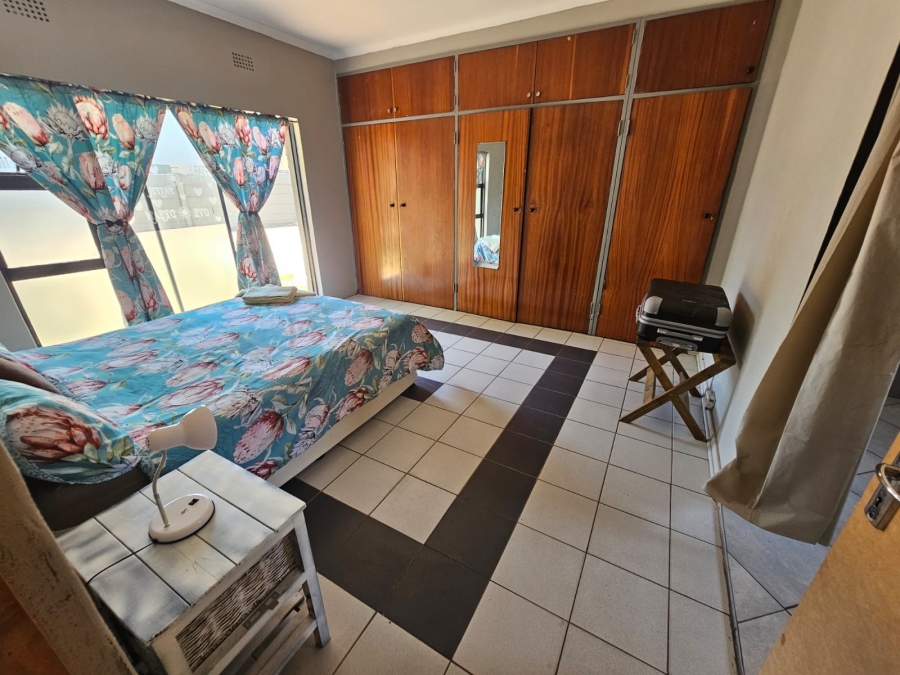 3 Bedroom Property for Sale in Verwoerdpark Gauteng