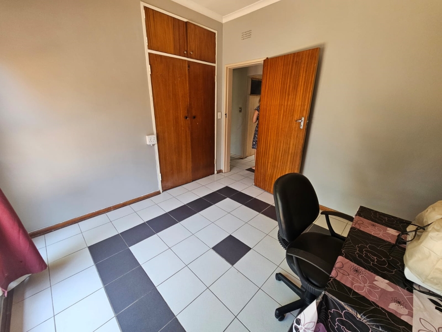 3 Bedroom Property for Sale in Verwoerdpark Gauteng