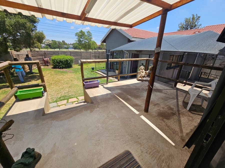 3 Bedroom Property for Sale in Verwoerdpark Gauteng