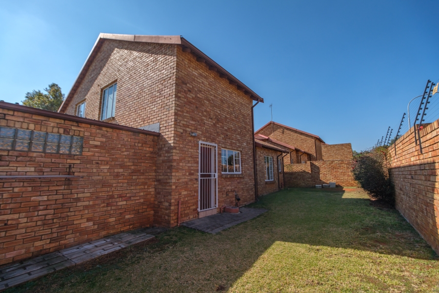 3 Bedroom Property for Sale in Fairland Gauteng