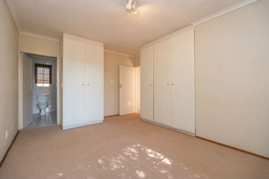 3 Bedroom Property for Sale in Fairland Gauteng