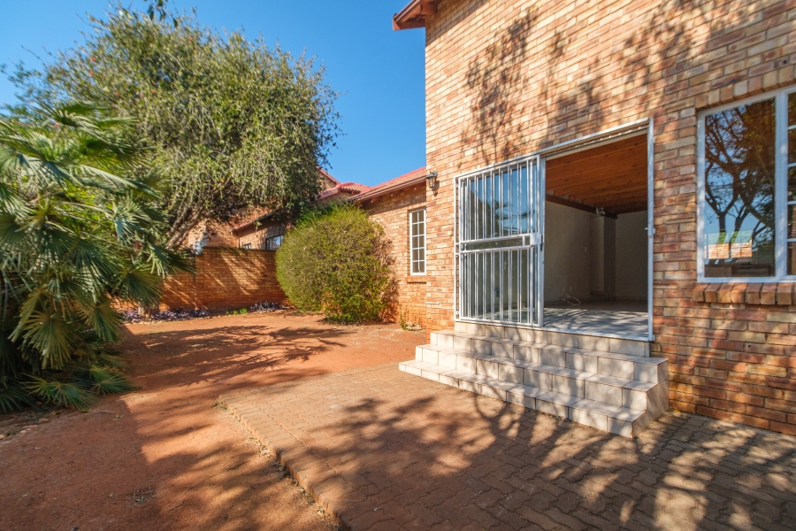 3 Bedroom Property for Sale in Fairland Gauteng