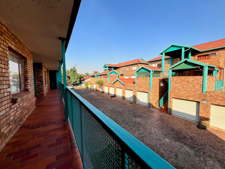 3 Bedroom Property for Sale in Moregloed Gauteng
