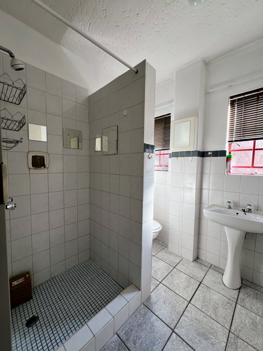 3 Bedroom Property for Sale in Moregloed Gauteng