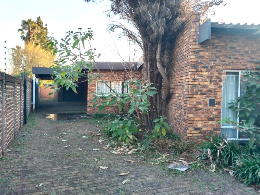 4 Bedroom Property for Sale in Pomona Gauteng