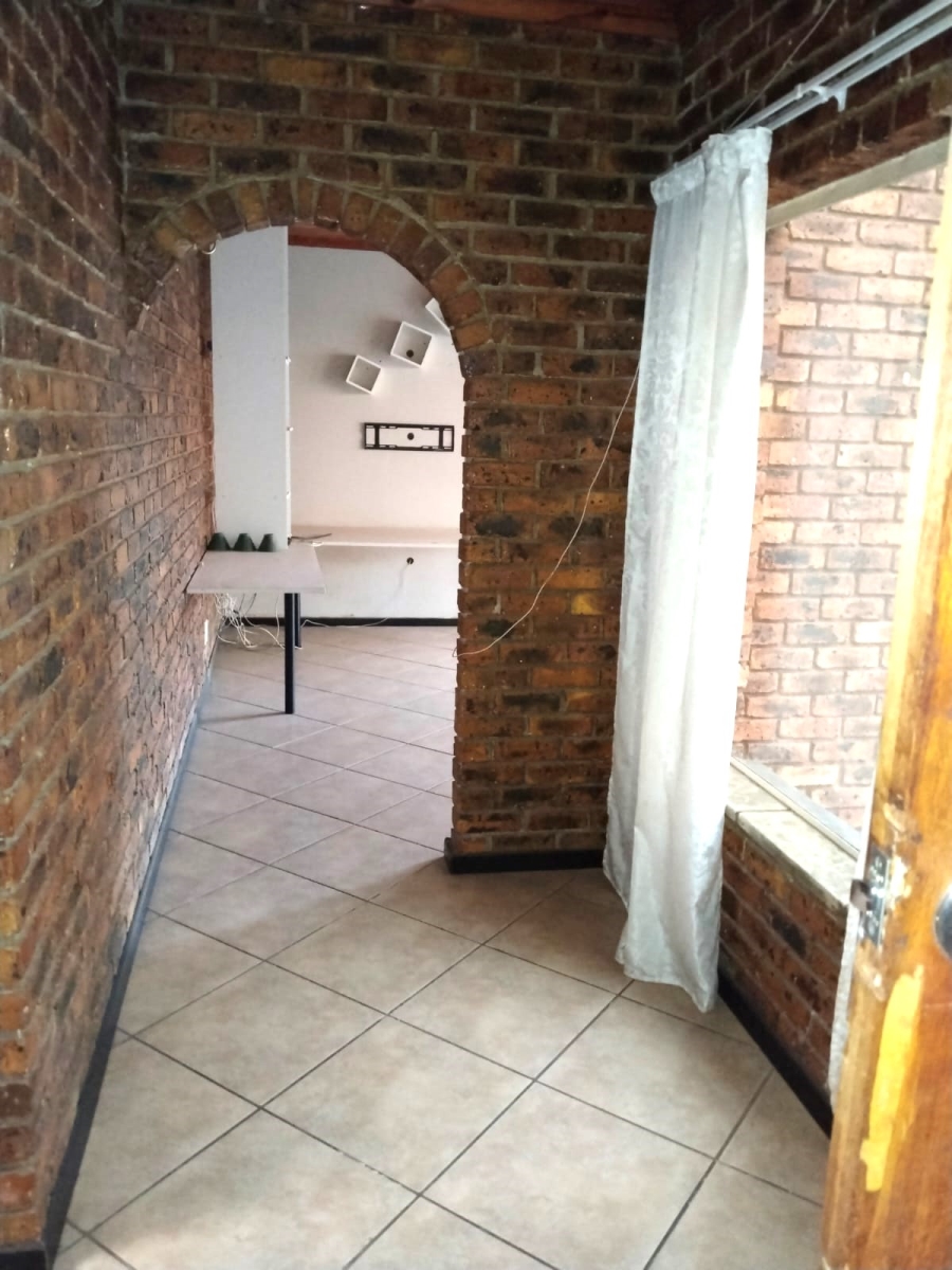4 Bedroom Property for Sale in Pomona Gauteng