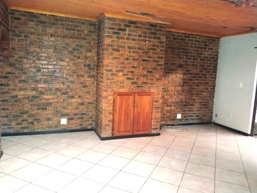 4 Bedroom Property for Sale in Pomona Gauteng