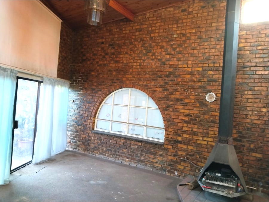 4 Bedroom Property for Sale in Pomona Gauteng
