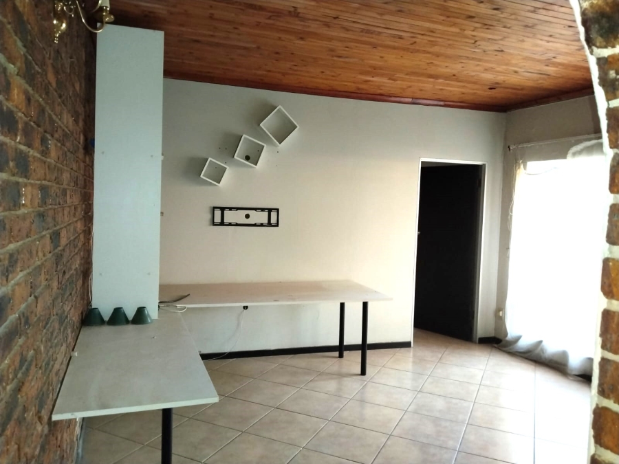 4 Bedroom Property for Sale in Pomona Gauteng