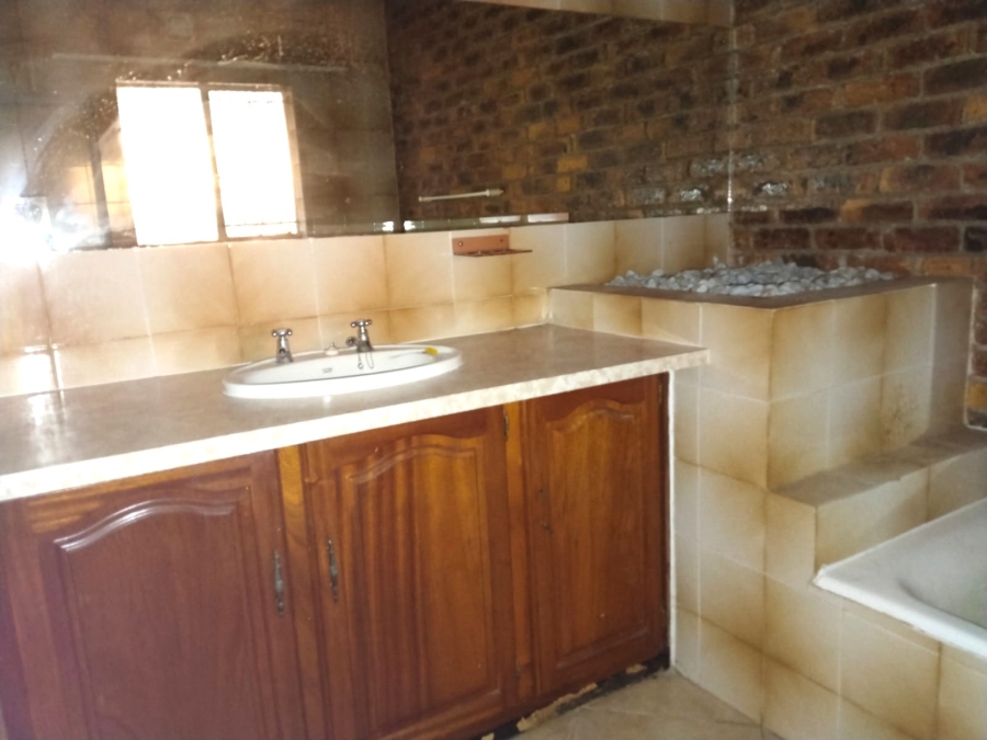 4 Bedroom Property for Sale in Pomona Gauteng