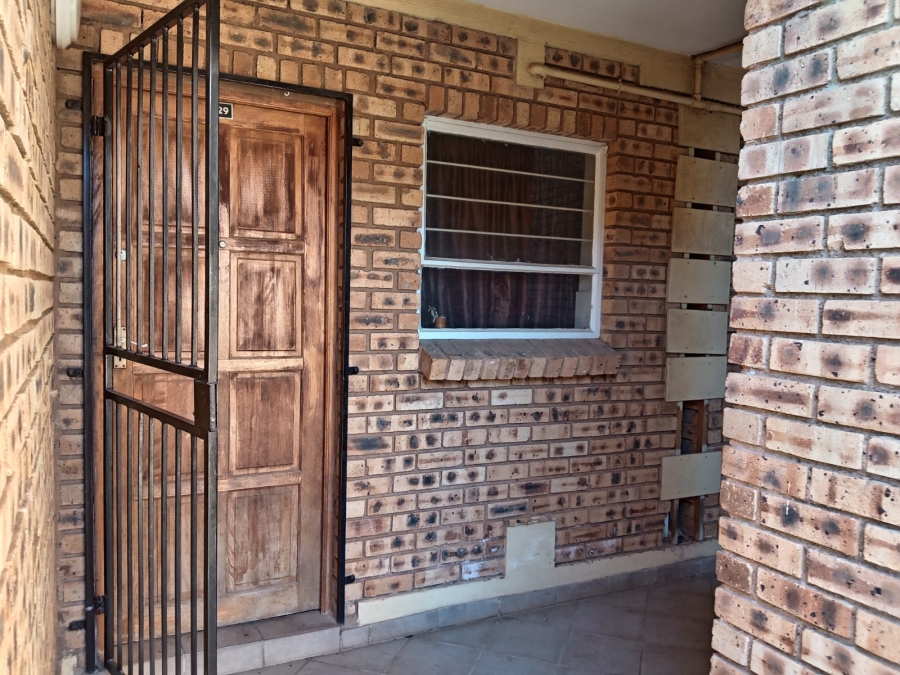2 Bedroom Property for Sale in Honeydew Gauteng