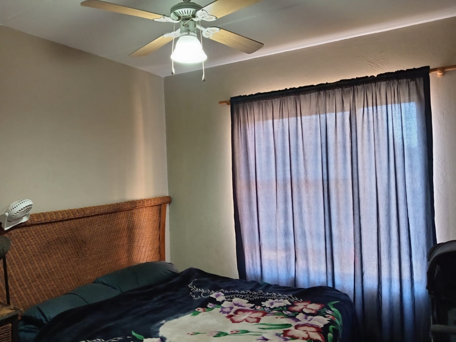 2 Bedroom Property for Sale in Honeydew Gauteng