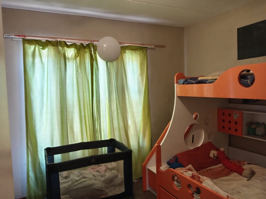 2 Bedroom Property for Sale in Honeydew Gauteng