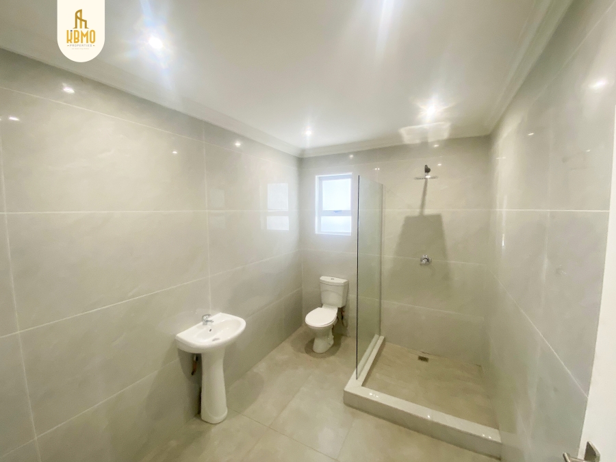 5 Bedroom Property for Sale in Wierda Park Gauteng
