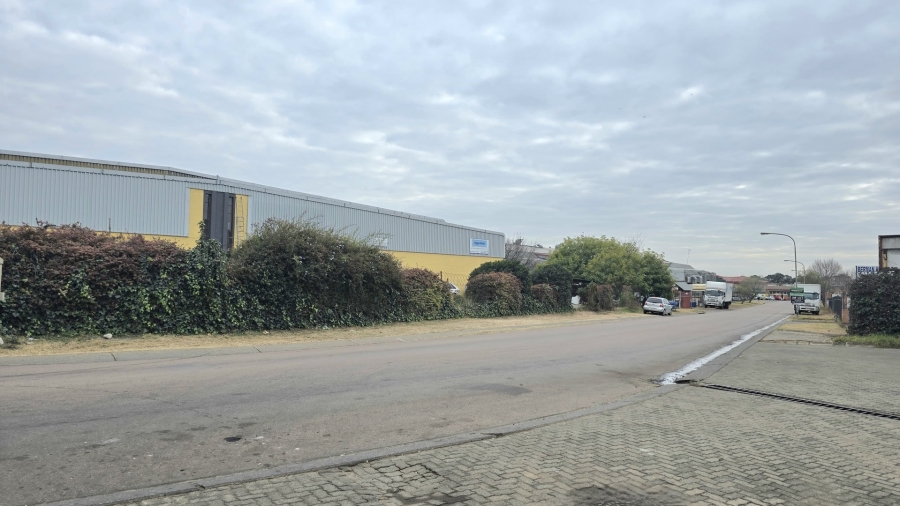 To Let commercial Property for Rent in Hennopspark Gauteng