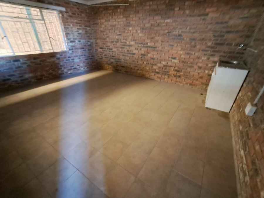 To Let commercial Property for Rent in Noldick Gauteng