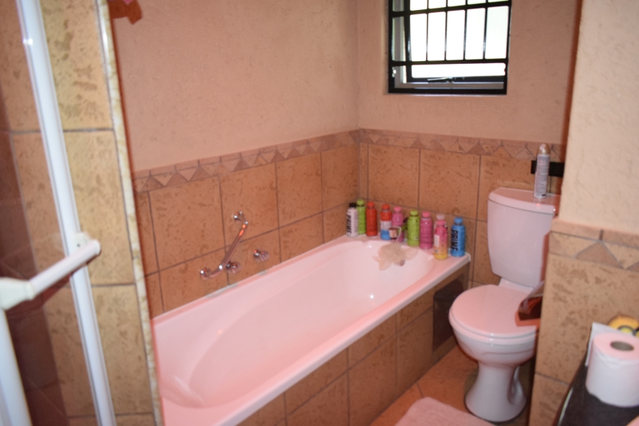 3 Bedroom Property for Sale in Norton Home Estate AH Gauteng
