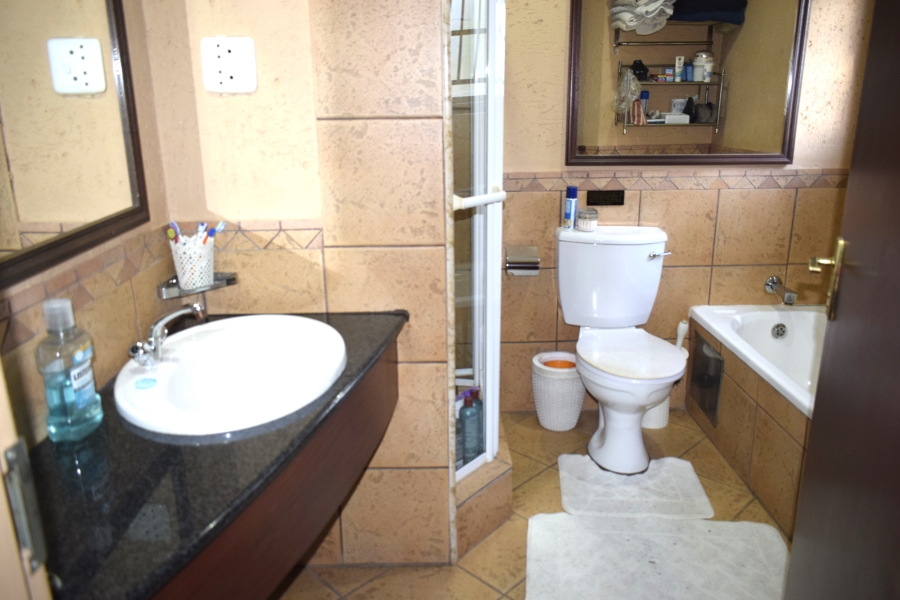 3 Bedroom Property for Sale in Norton Home Estate AH Gauteng