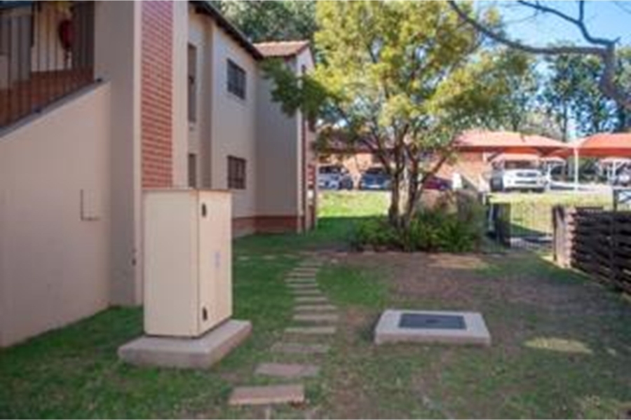 2 Bedroom Property for Sale in Vorna Valley Gauteng