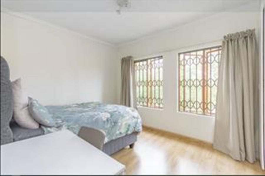 2 Bedroom Property for Sale in Vorna Valley Gauteng