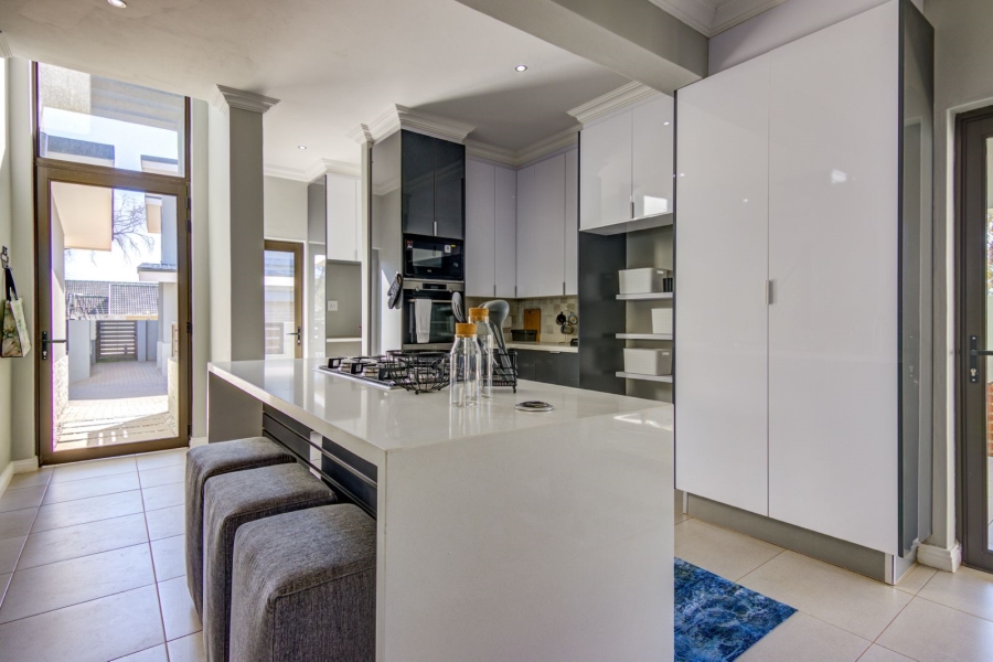 3 Bedroom Property for Sale in Bedfordview Gauteng