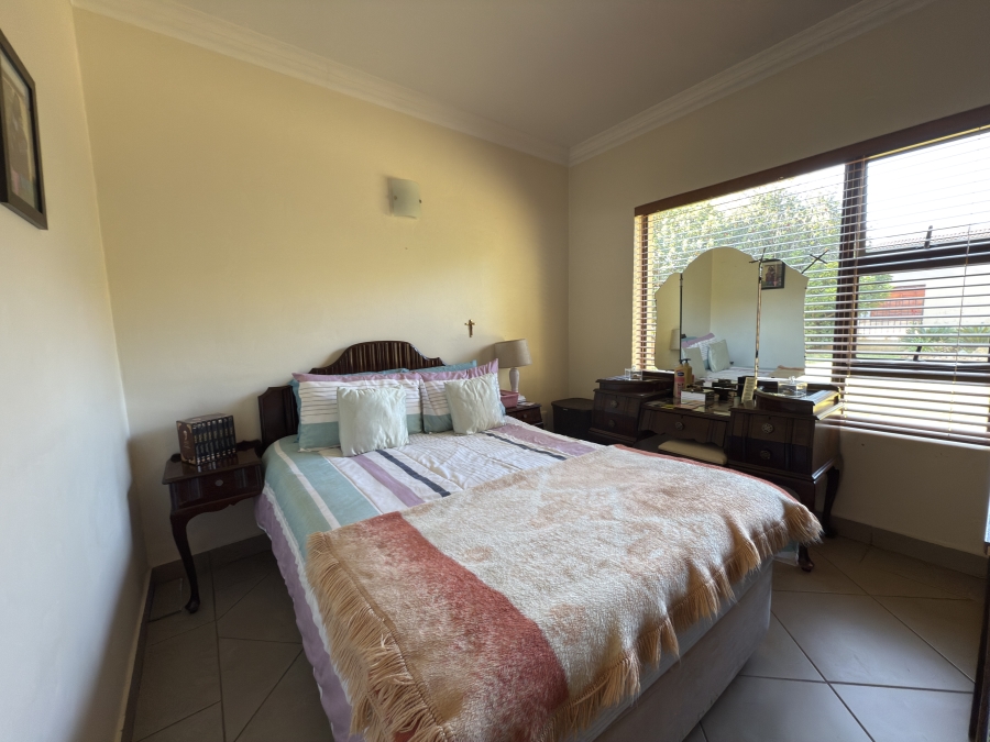 4 Bedroom Property for Sale in Ruimsig Gauteng
