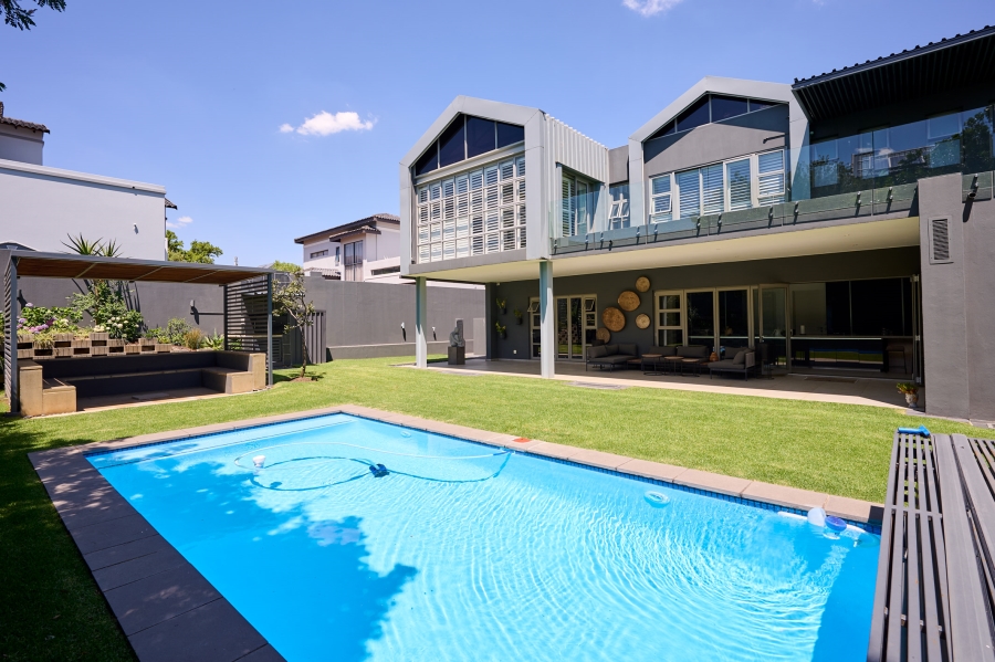 4 Bedroom Property for Sale in Waterfall Country Estate Gauteng
