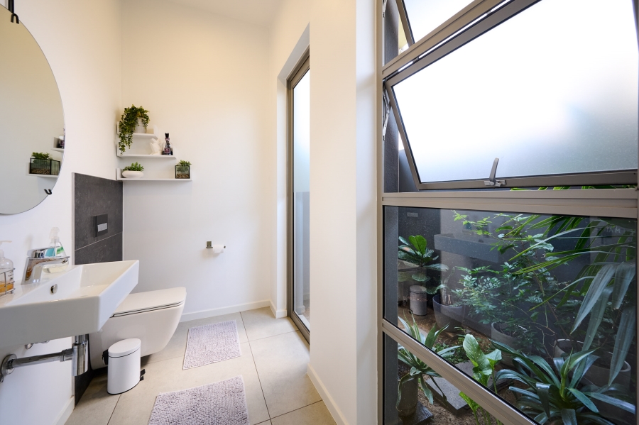 4 Bedroom Property for Sale in Waterfall Country Estate Gauteng