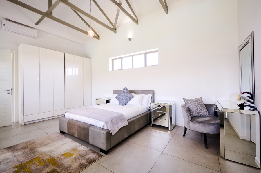 4 Bedroom Property for Sale in Waterfall Country Estate Gauteng