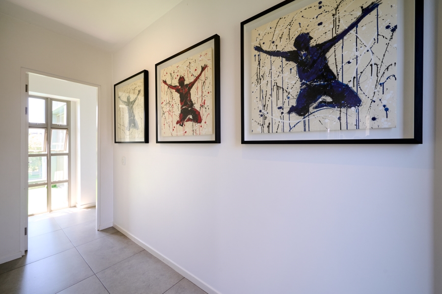 4 Bedroom Property for Sale in Waterfall Country Estate Gauteng