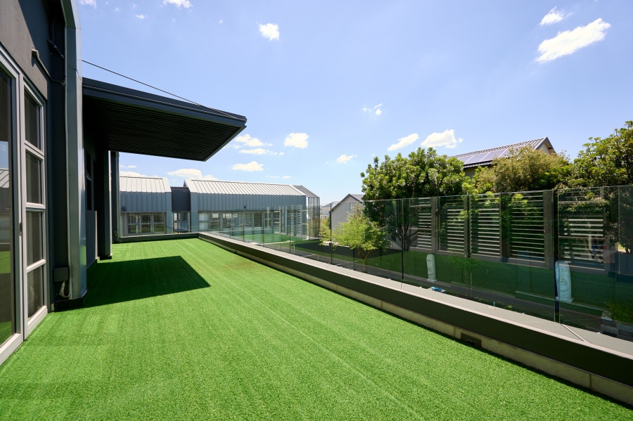4 Bedroom Property for Sale in Waterfall Country Estate Gauteng