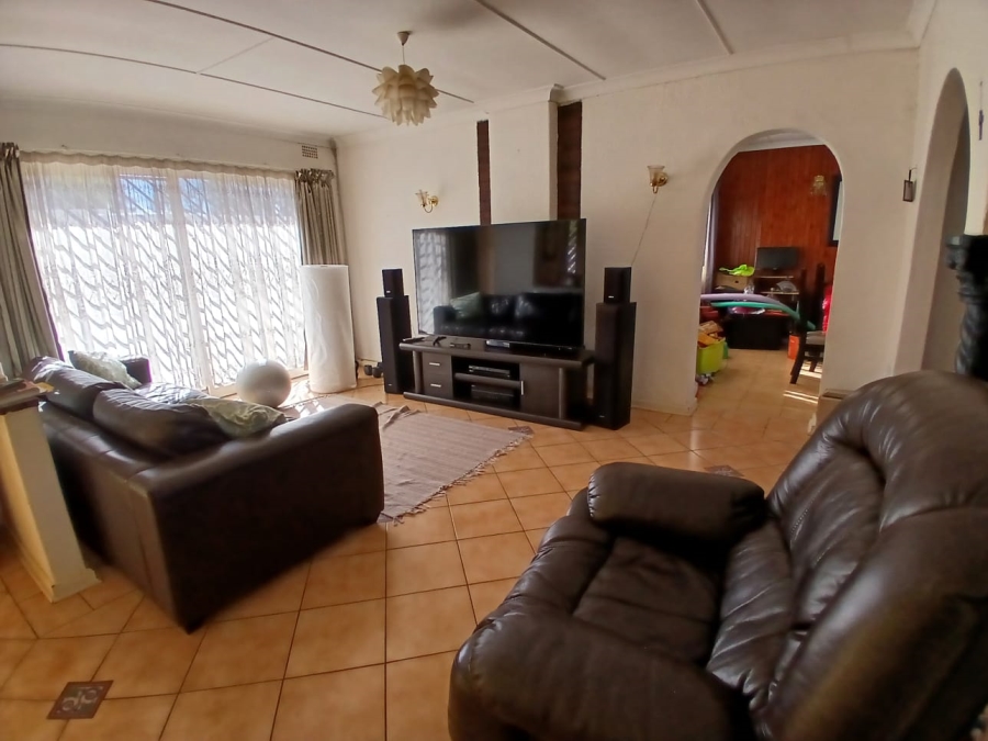 3 Bedroom Property for Sale in Birch Acres Gauteng