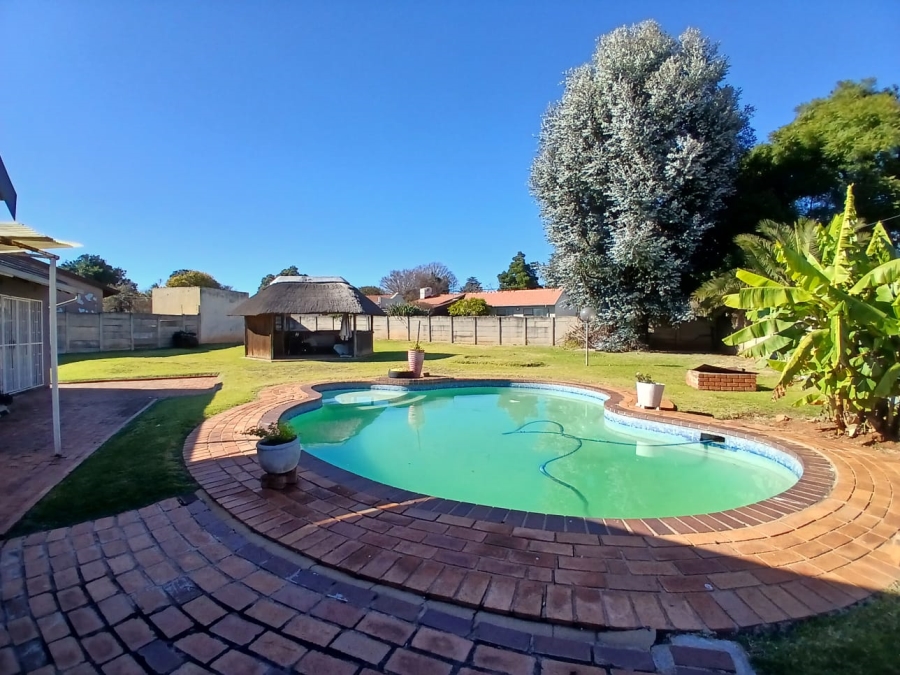 3 Bedroom Property for Sale in Birch Acres Gauteng