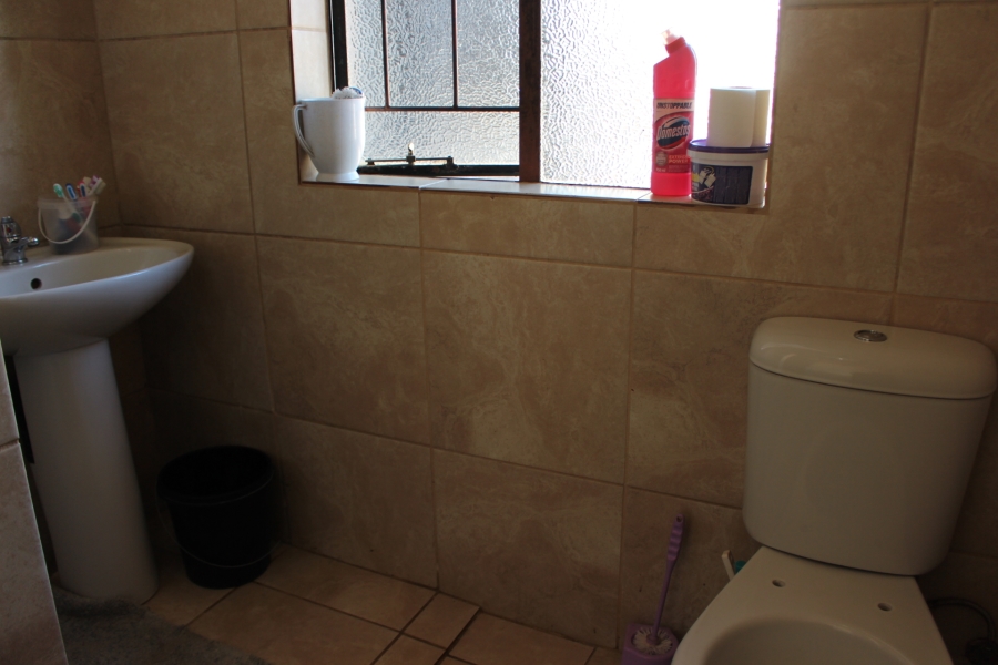 7 Bedroom Property for Sale in Roodepoort West Gauteng