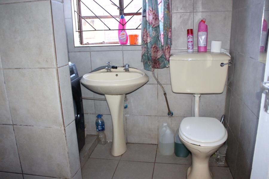 7 Bedroom Property for Sale in Roodepoort West Gauteng