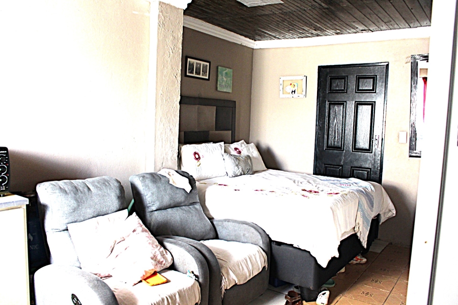 7 Bedroom Property for Sale in Roodepoort West Gauteng