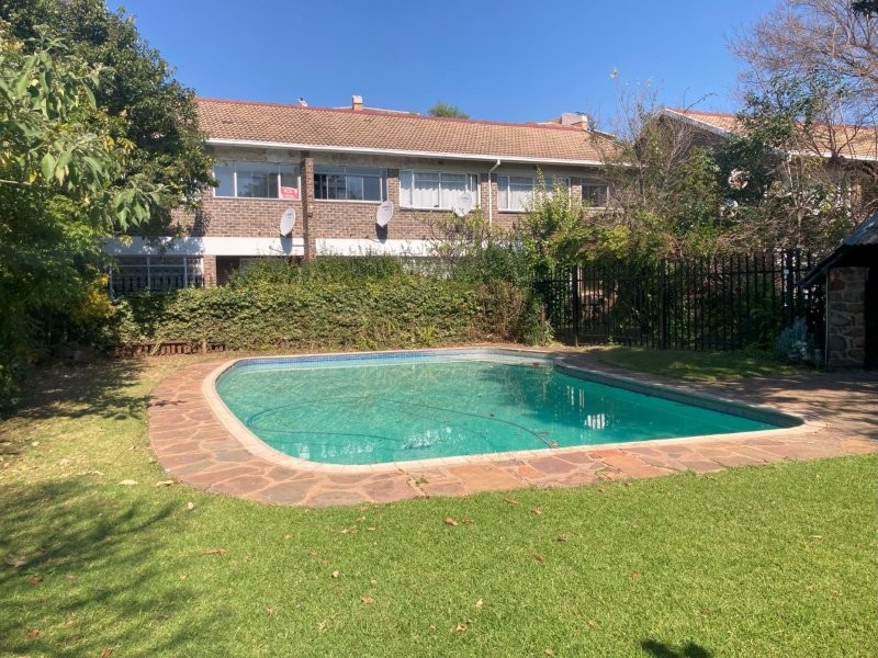 To Let 2 Bedroom Property for Rent in Windsor East Gauteng