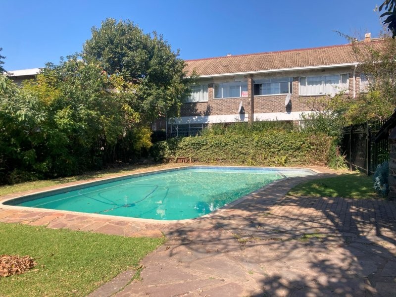 To Let 2 Bedroom Property for Rent in Windsor East Gauteng
