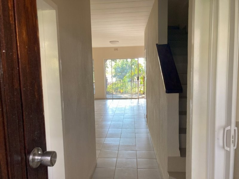 To Let 2 Bedroom Property for Rent in Windsor East Gauteng