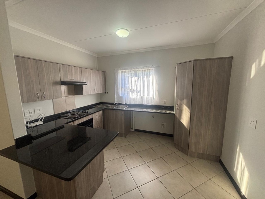 To Let 2 Bedroom Property for Rent in Brentwood Park Gauteng