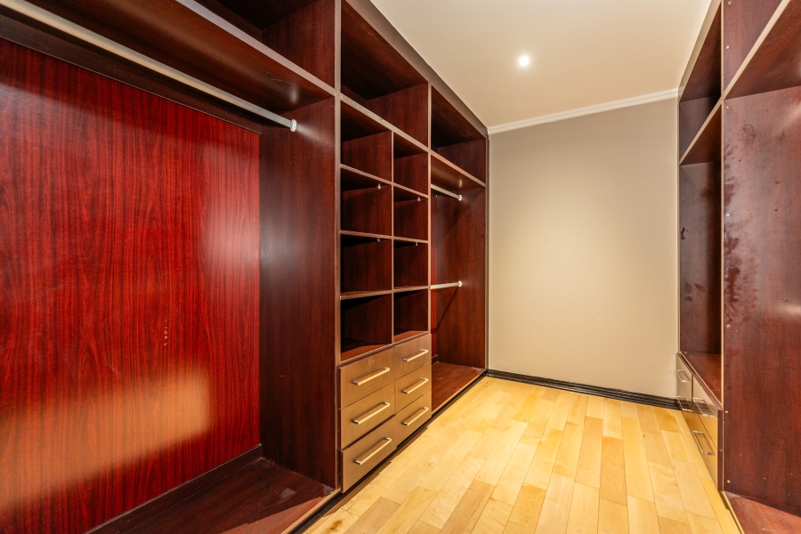 4 Bedroom Property for Sale in Bryanston Gauteng