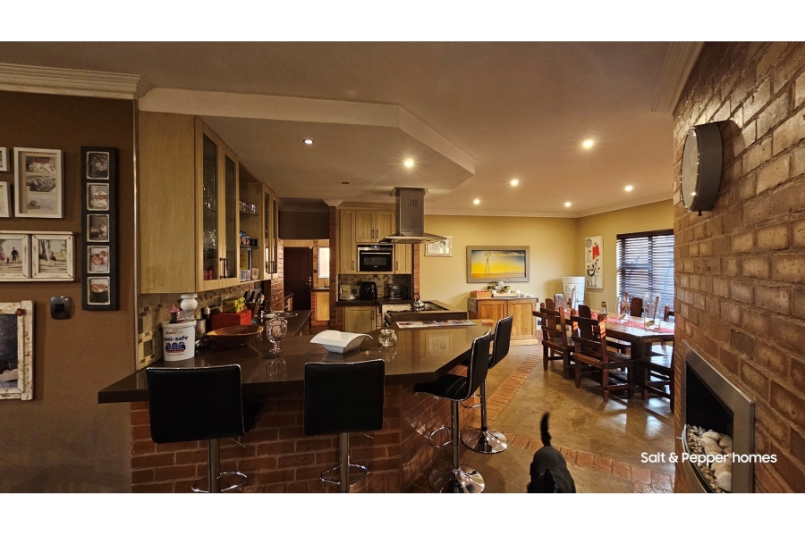 To Let 4 Bedroom Property for Rent in Rose Acres Estate Gauteng