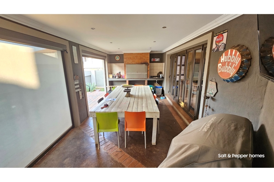 To Let 4 Bedroom Property for Rent in Rose Acres Estate Gauteng