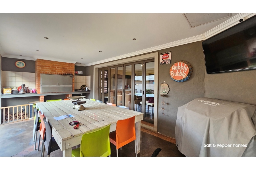 To Let 4 Bedroom Property for Rent in Rose Acres Estate Gauteng