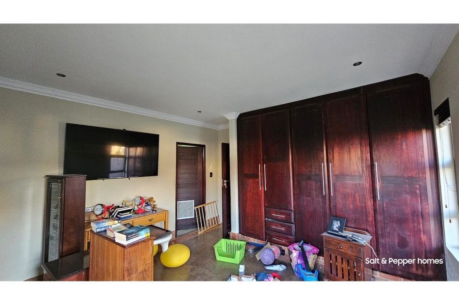 To Let 4 Bedroom Property for Rent in Rose Acres Estate Gauteng