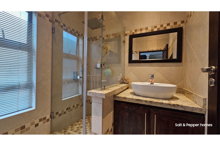 To Let 4 Bedroom Property for Rent in Rose Acres Estate Gauteng
