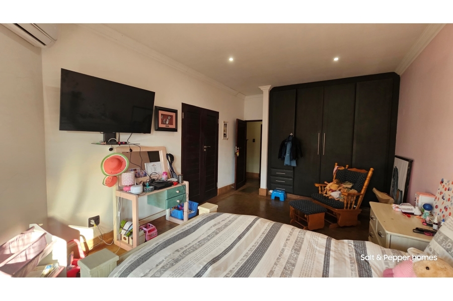 To Let 4 Bedroom Property for Rent in Rose Acres Estate Gauteng